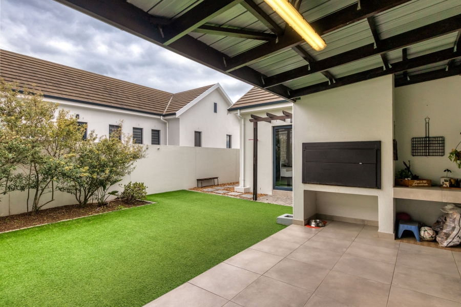 3 Bedroom Property for Sale in Sitari Country Estate Western Cape